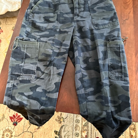 Absolutions camouflage pants - Picture 6 of 9